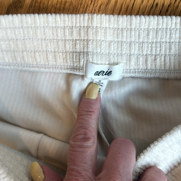 AERIE groove on ribbed velour flare pants - Picture 2 of 3